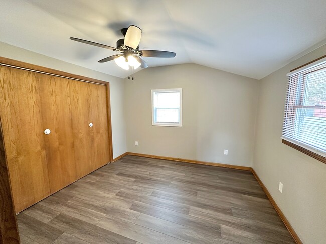 Building Photo - 11408 IL-120