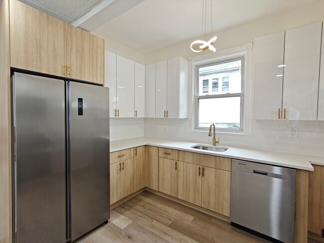 Building Photo - 2146 44th St
