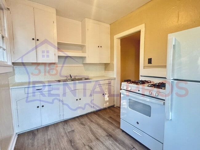 Building Photo - 2 Bedroom House in Ruston!