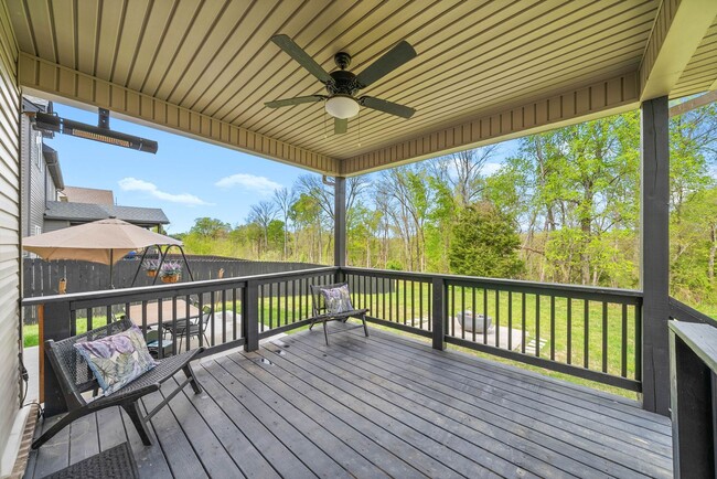 Building Photo - Modern 6-Bedroom Home with Open Layout & S...