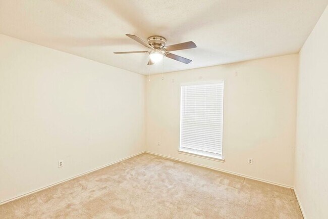 Building Photo - 2116 Winterstone Dr