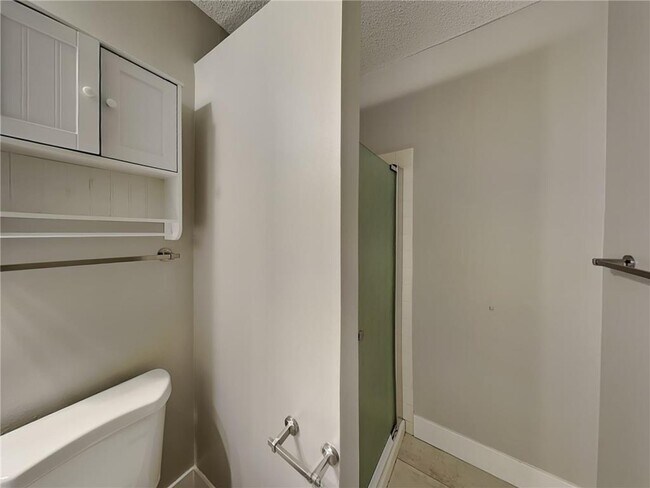 Building Photo - 8525 Ivywood Ave S