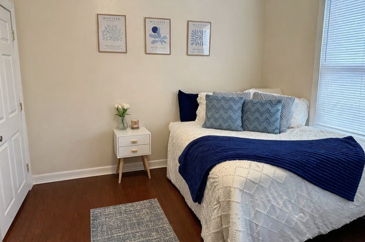 Building Photo - 407 S Aurora St