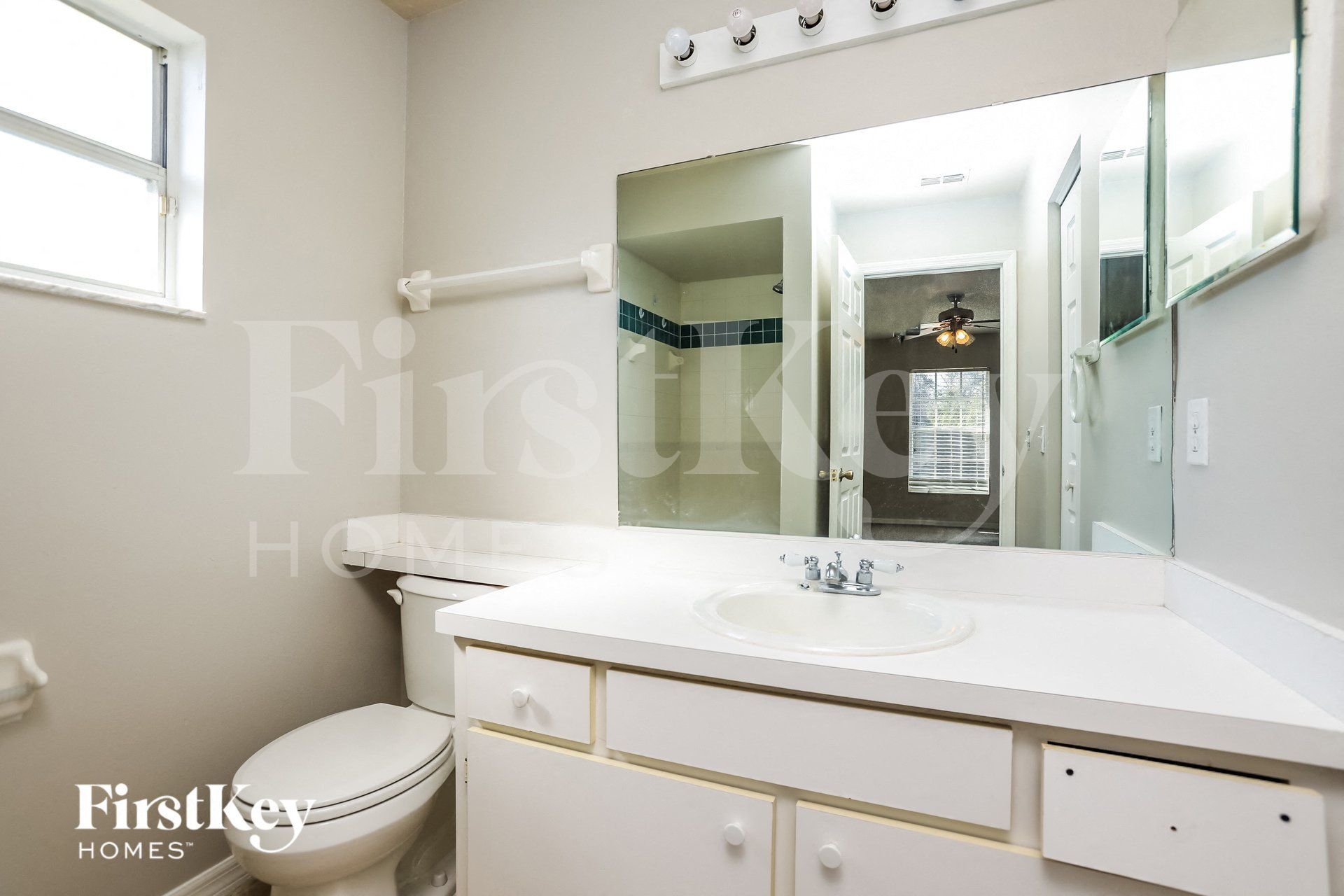 Building Photo - 2059 Gallagher Ave