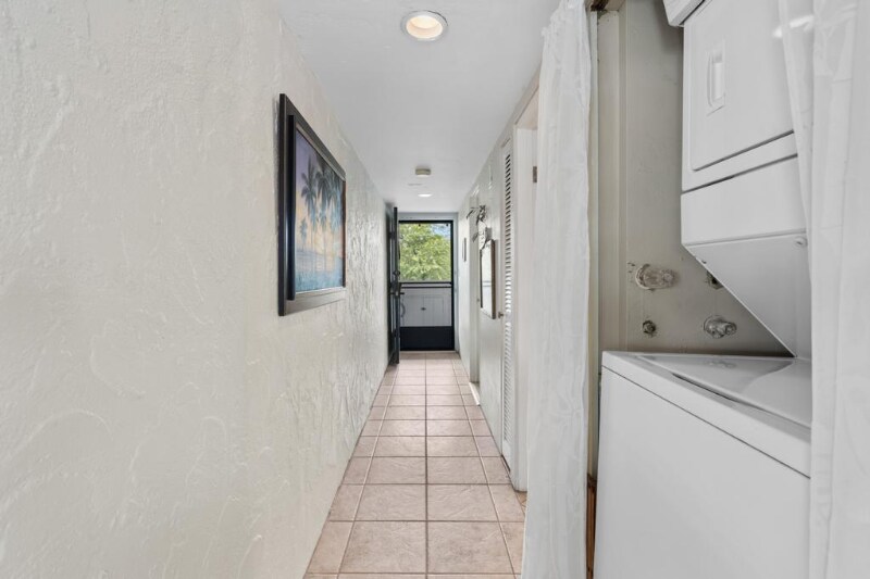 Building Photo - 75-6082-6082 Ali‘i Dr