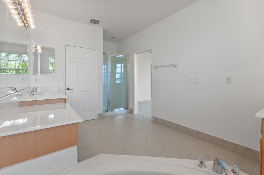 Building Photo - 3846 Cherrybrook Loop