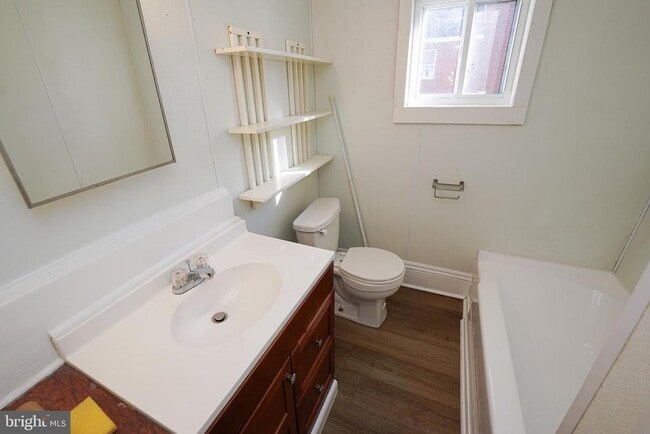 Building Photo - 303 E Main St