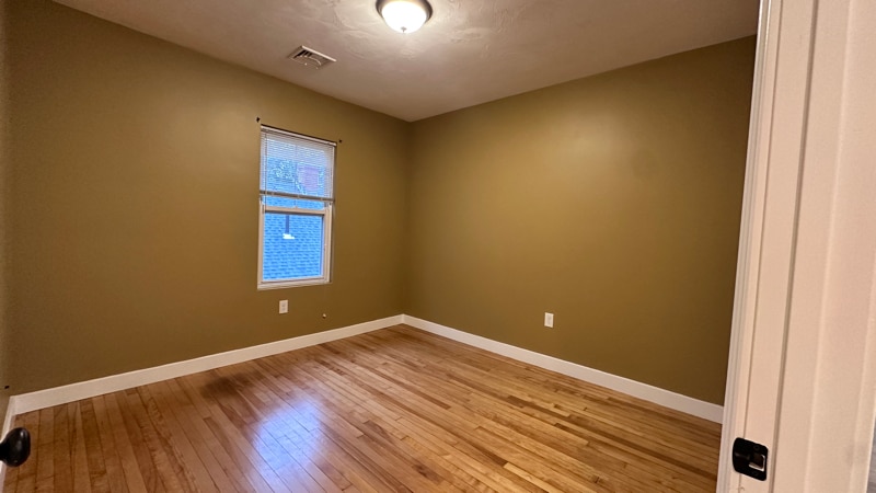 Building Photo - 20 Villa Rd