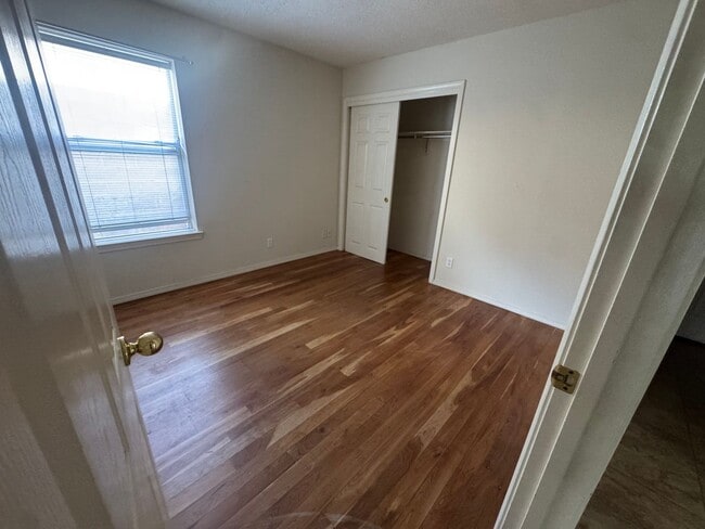 Building Photo - Foothills 2-Story in Vista Del Mundo!