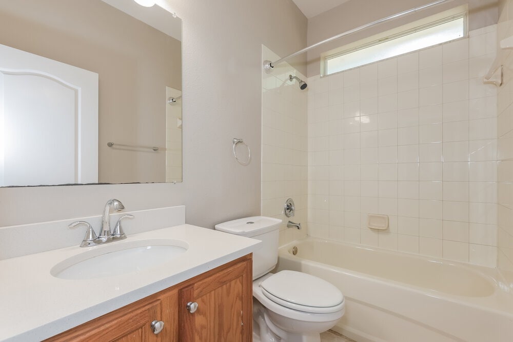 Building Photo - 1610 White Dove Ct