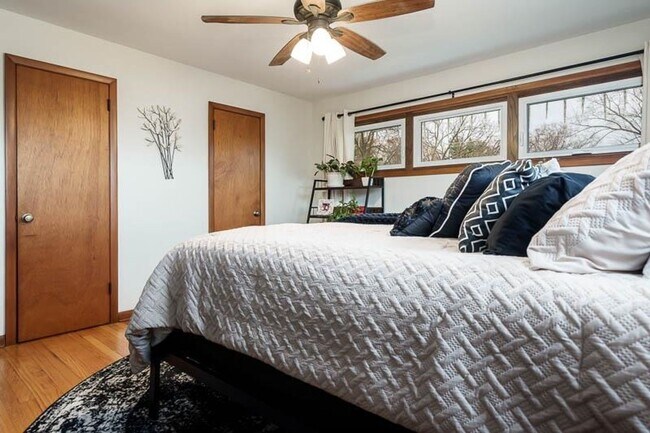 Building Photo - 3 Bedroom 2 Bathroom Home in Turner School District