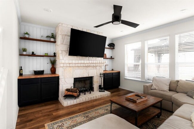 Building Photo - 7810 Song Sparrow Dr.