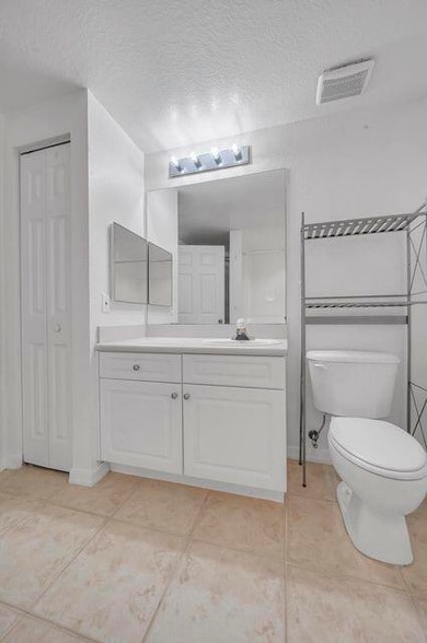 Building Photo - 557 SE Prescott Pl