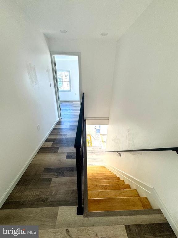 Building Photo - 552 Merchant St