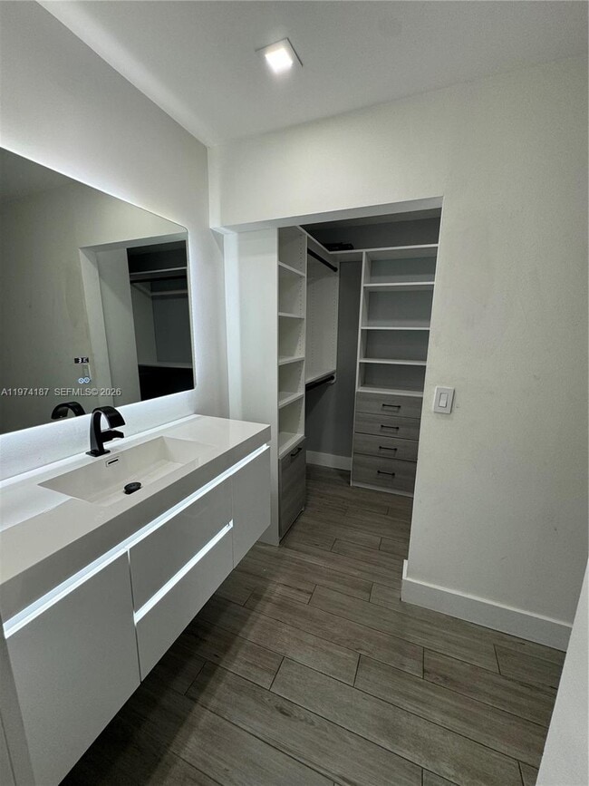 Building Photo - 3418 NW 47th Ave