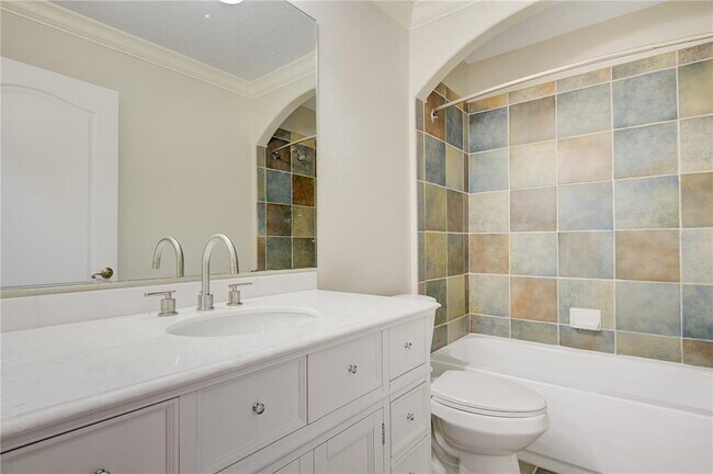 Building Photo - 916 Mills Estate Pl