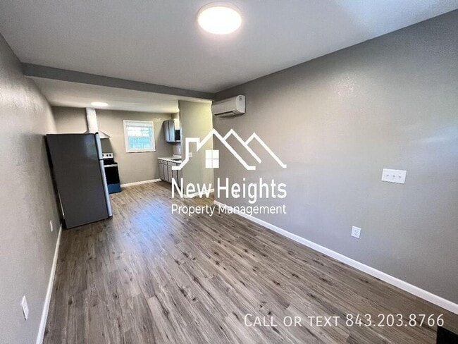 Building Photo - 3317 Proctor St