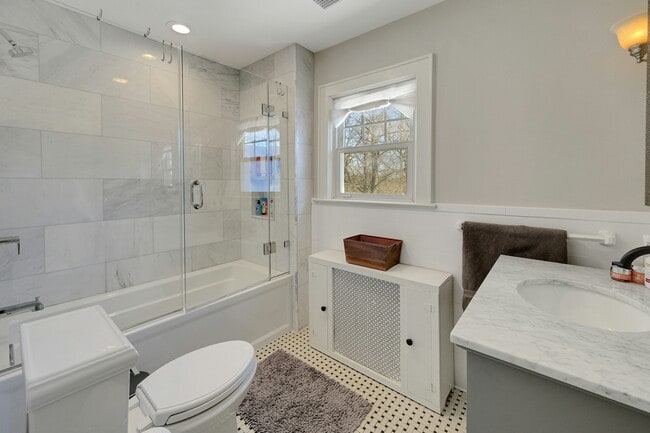 Building Photo - 142 N Passaic Ave