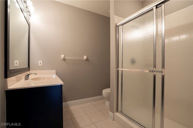 Building Photo - 14815 Laguna Dr