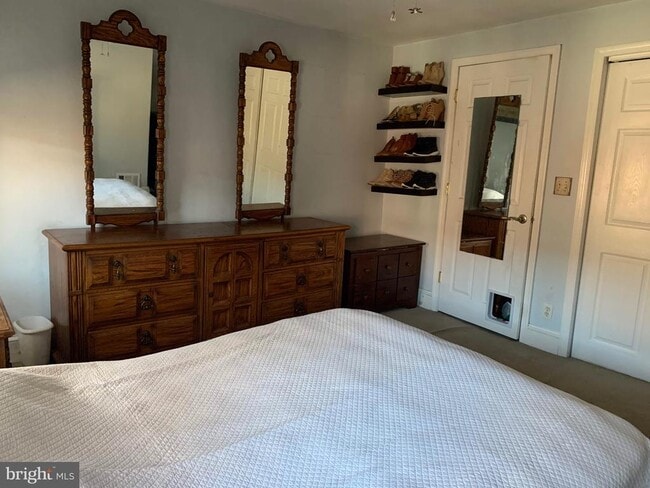 Building Photo - 812 N Judson St