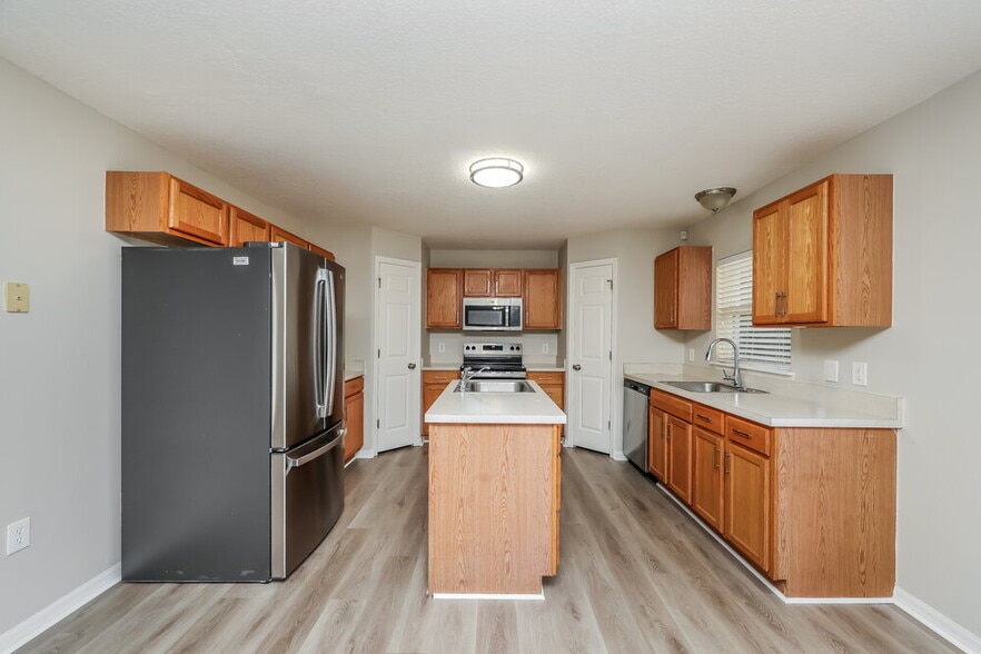 Building Photo - 13513 Mango Bay Dr