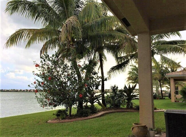 Building Photo - 17992 41st SW St