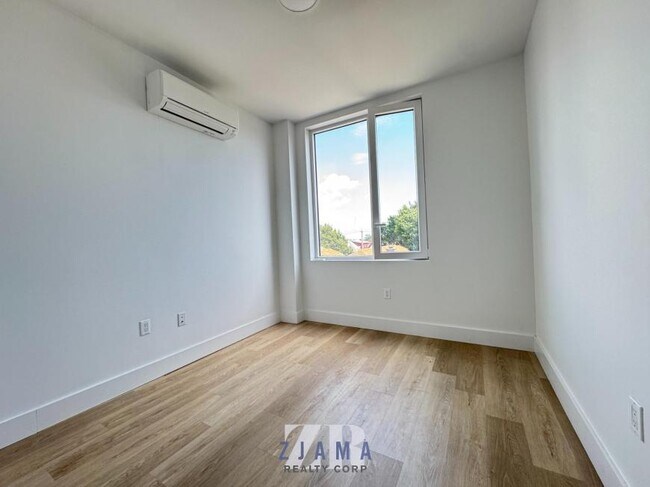 Building Photo - 2 bedroom in BROOKLYN NY 11210