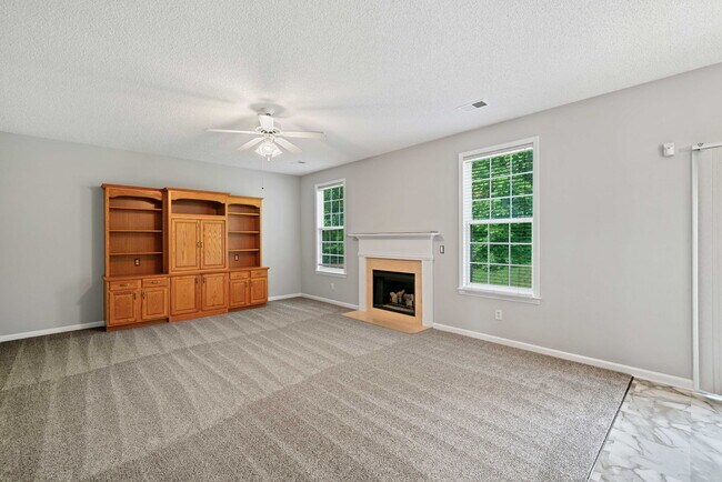 Building Photo - 4405 Feather Way