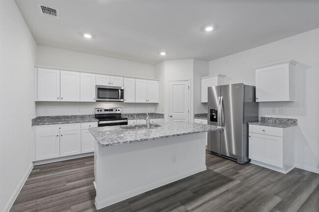 Building Photo - 112 Pronghorn St