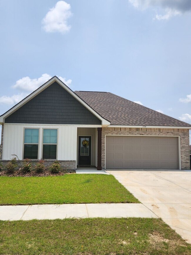 Primary Photo - NEW 4 bedroom, 2.5 bath