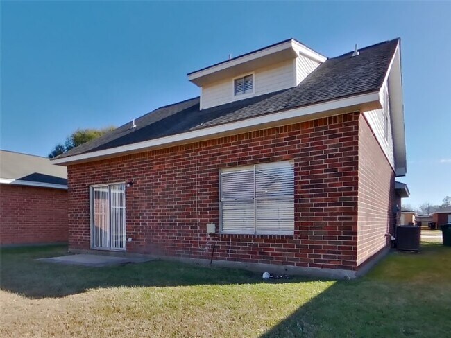 Building Photo - 3126 Kelling St