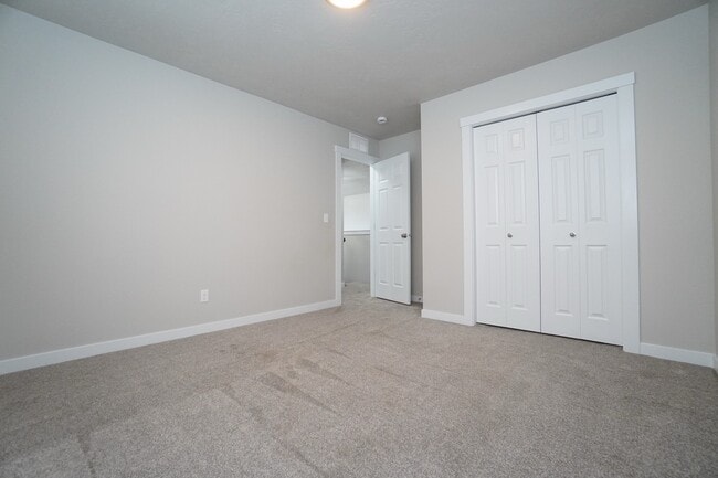 Building Photo - 13776 S Piano Ave