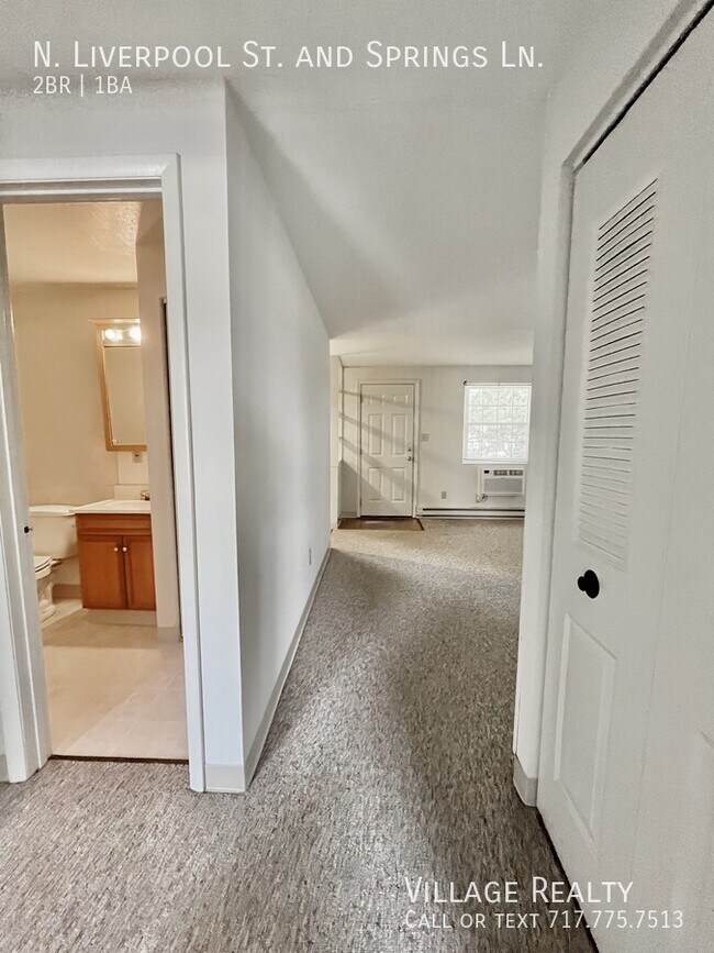 Building Photo - 220 Elizabeth Ln