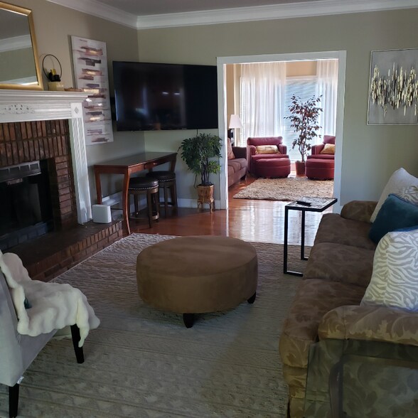 Building Photo - 2604 Alexander Farms Way