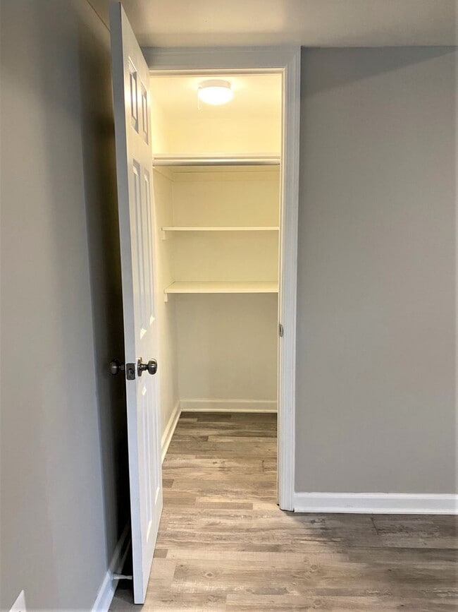 Building Photo - 3401 Berkley Ave