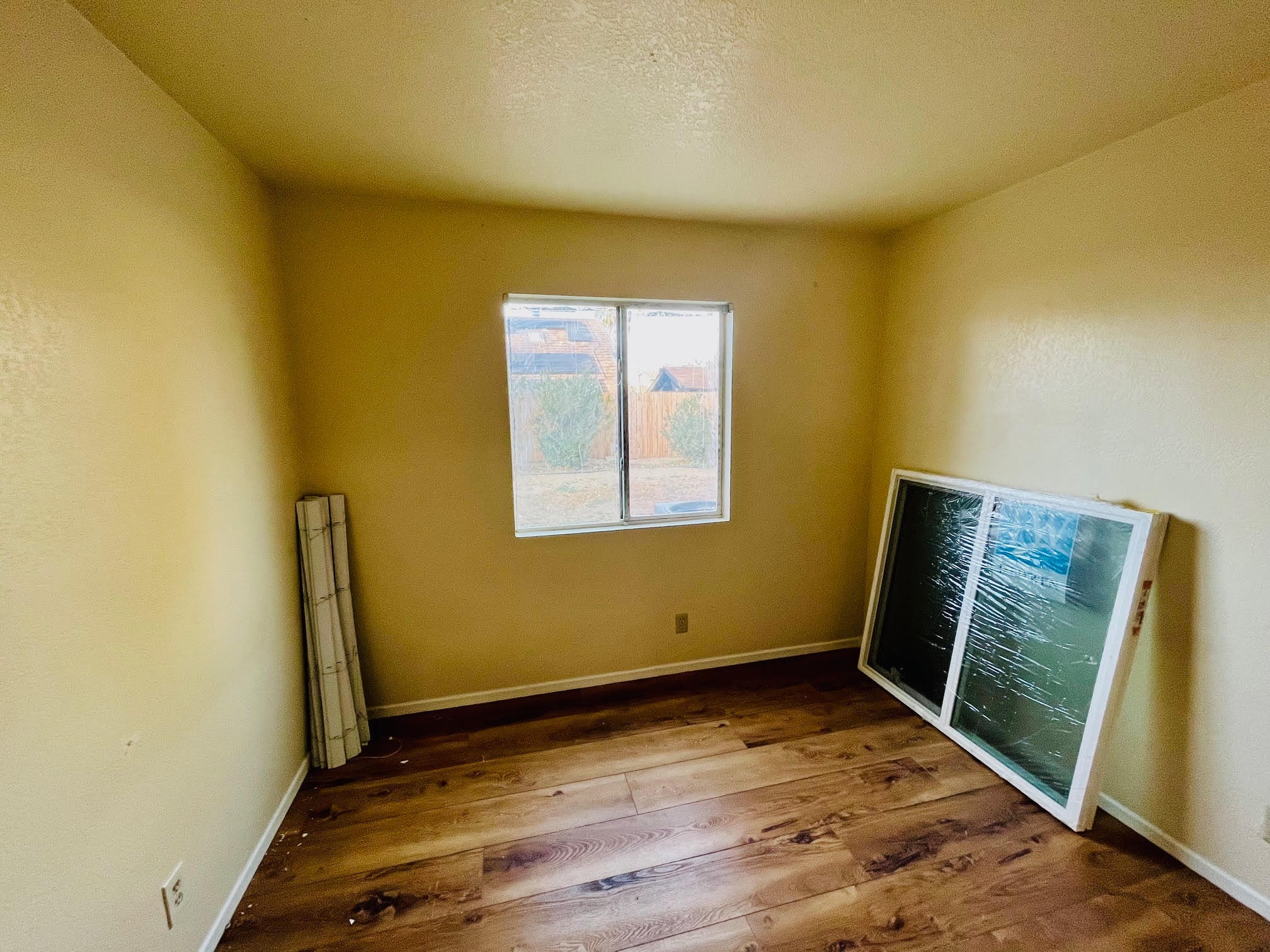 Building Photo - 5325 Adobe Dr
