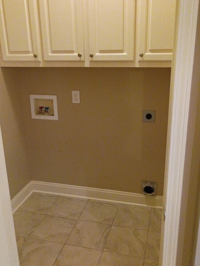Building Photo - Fabulous Brick Three Bedroom Home in Blythewood SC!