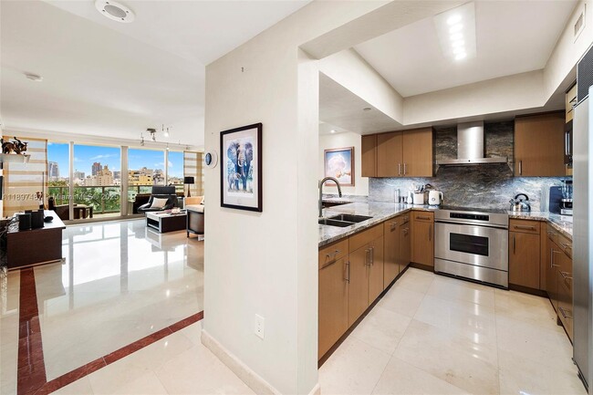 Building Photo - 1455 Ocean Dr