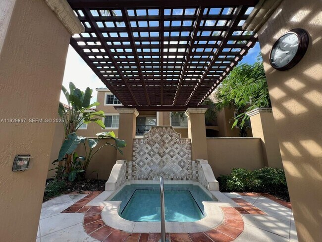 Building Photo - 8000 N Nob Hill Rd