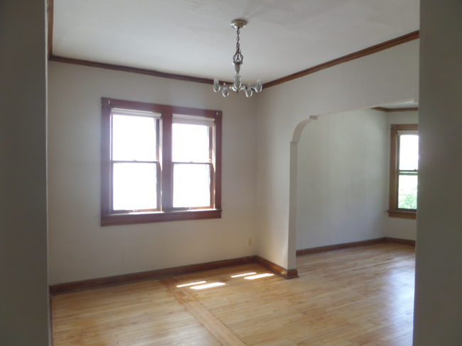 Building Photo - 2816 N Fratney St