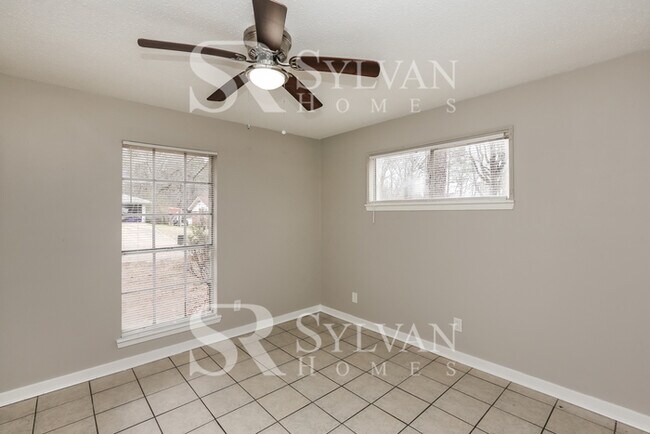 Building Photo - Lease today! No extra charge for contentme...