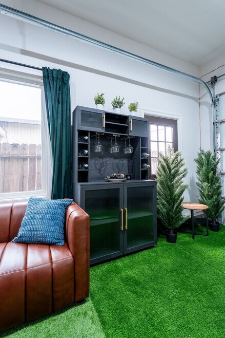 Building Photo - 661 Hampshire Ave