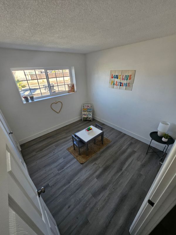 Building Photo - 96 E. Palomar