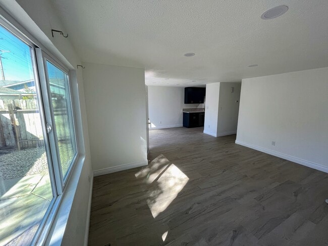 Building Photo - 12181 Mt Anderson St