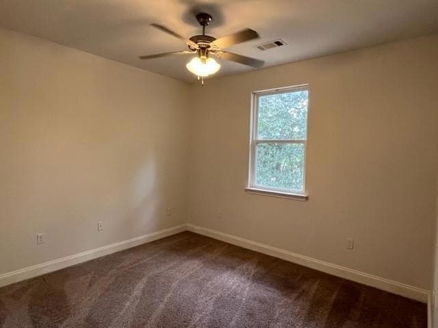 Building Photo - 35621 Oakridge Ave