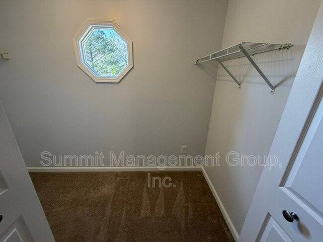 Building Photo - 1528 St Dunstans Rd