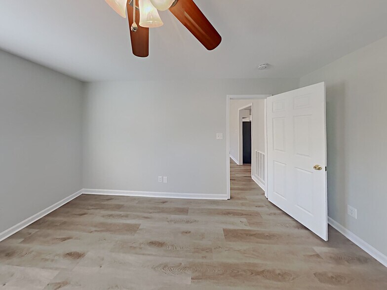 Building Photo - 128 Lippizanner Pl