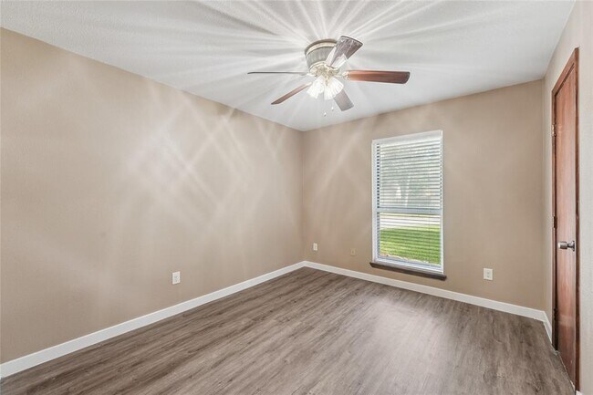 Building Photo - 3751 Glade Forest Dr