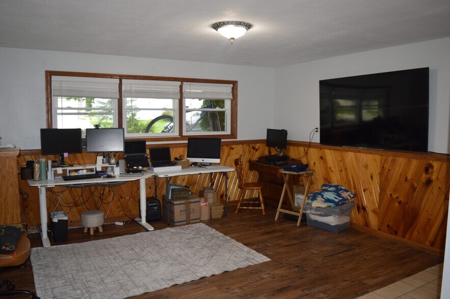 Building Photo - 1676 Silverado Dr