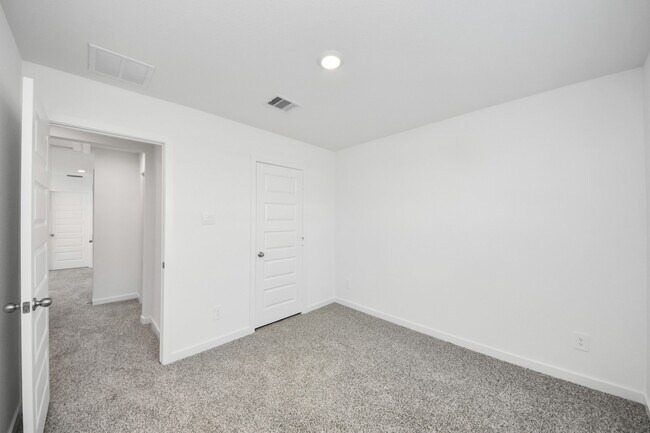 Building Photo - 10326 Penryn Frst Trl